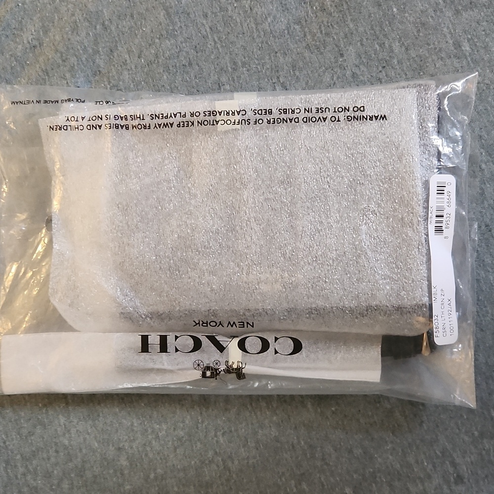 Coach Black Textured Leather Pouch - Picture 4 of 4